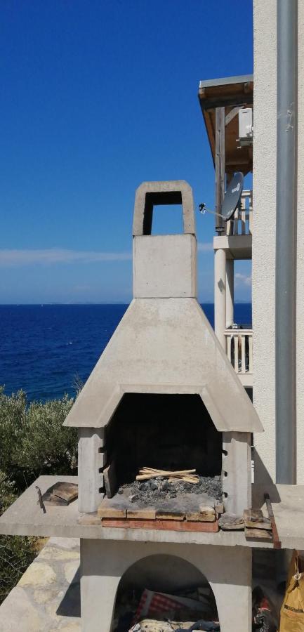 Apartments Nevjestic Primosten Exterior photo