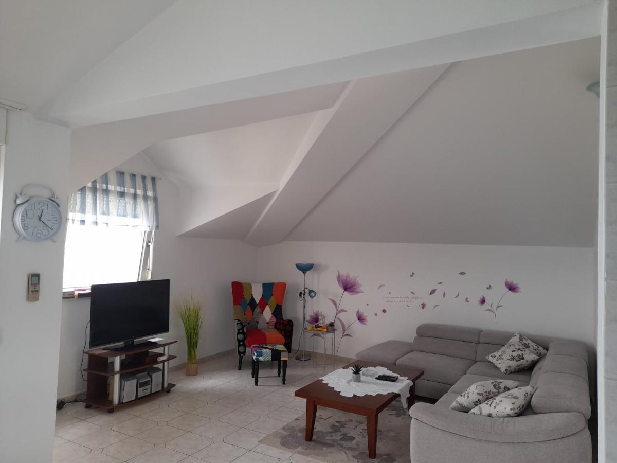 Apartments Nevjestic Primosten Exterior photo