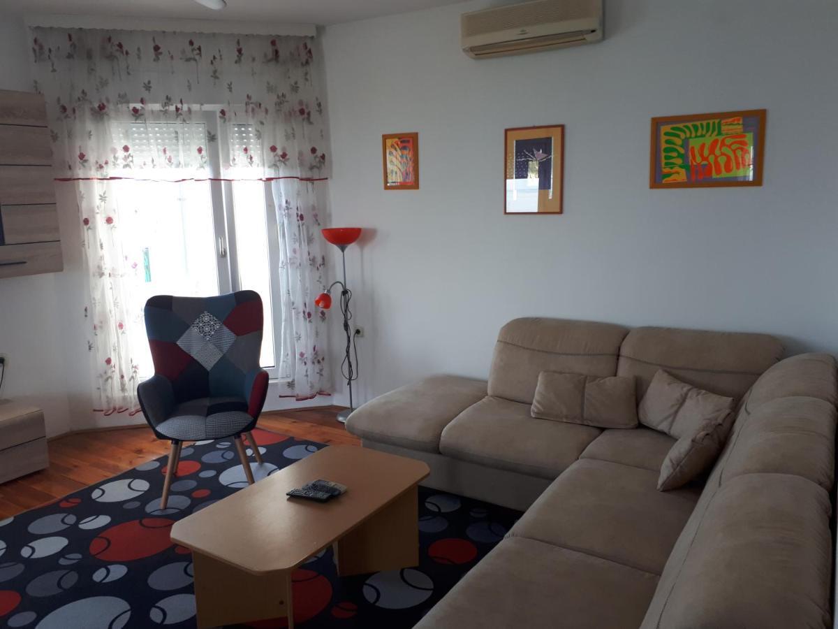 Apartments Nevjestic Primosten Exterior photo